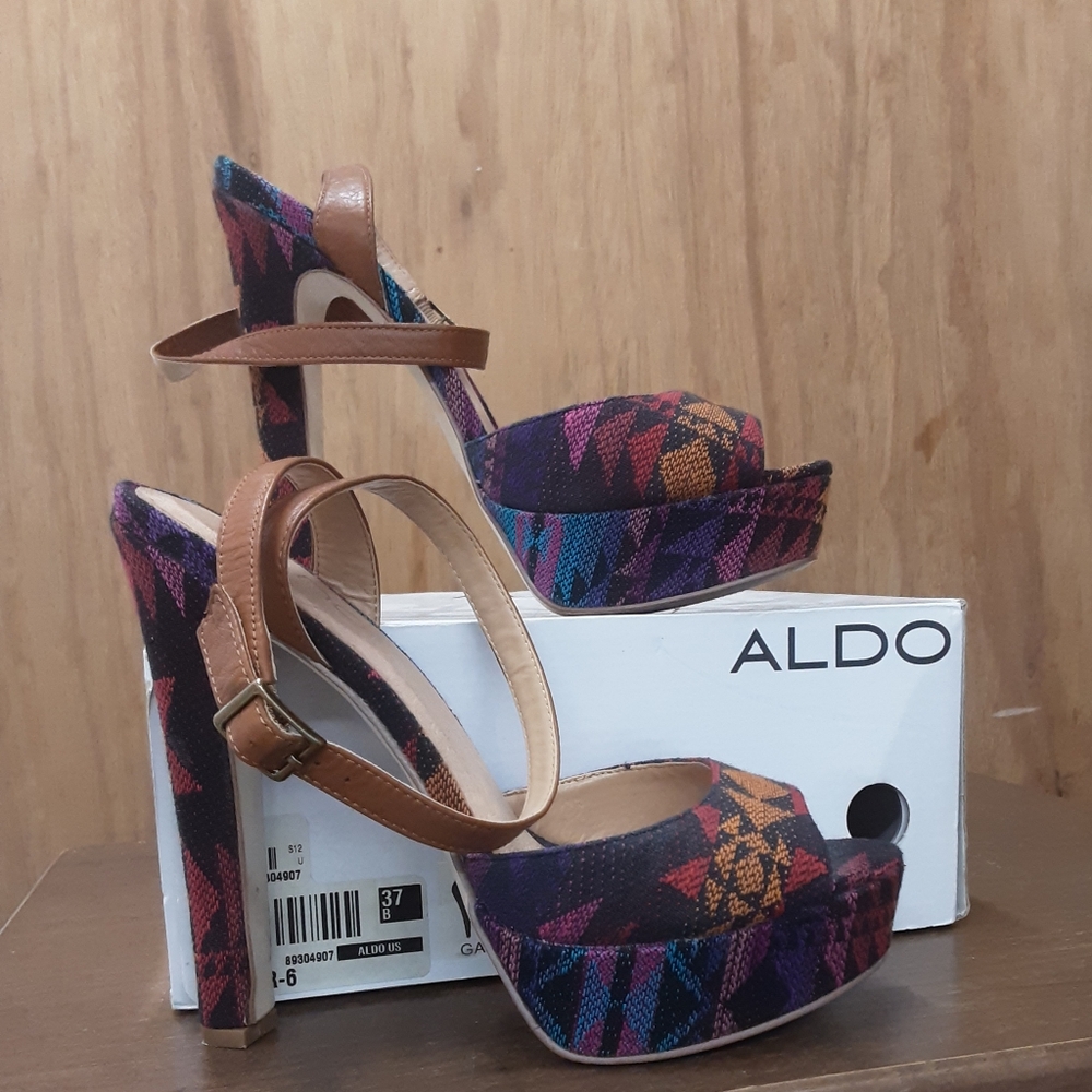 Aldo Tribal Print Peep-toe Heels. Size 37/6.5